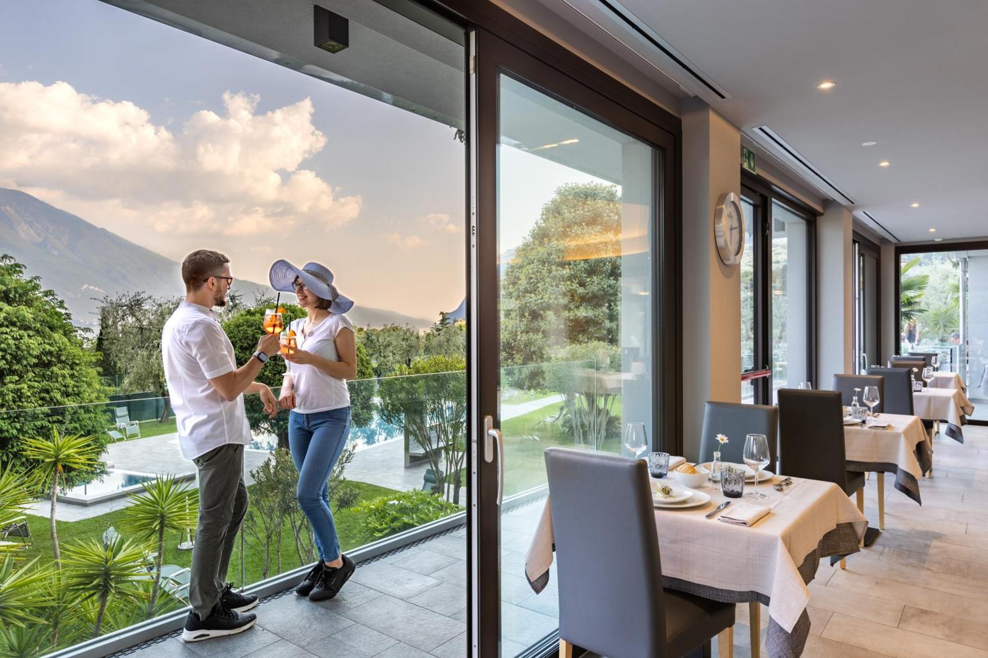 Hotel La Fiorita Limone sul Garda Bagian luar foto